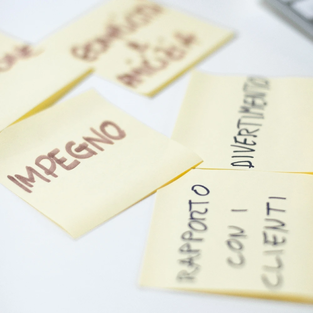 Alcuni post-it con degli appunti